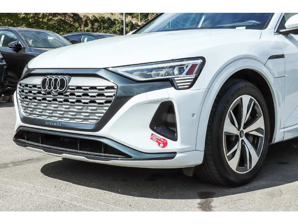 2024 Audi Q8 e-tron