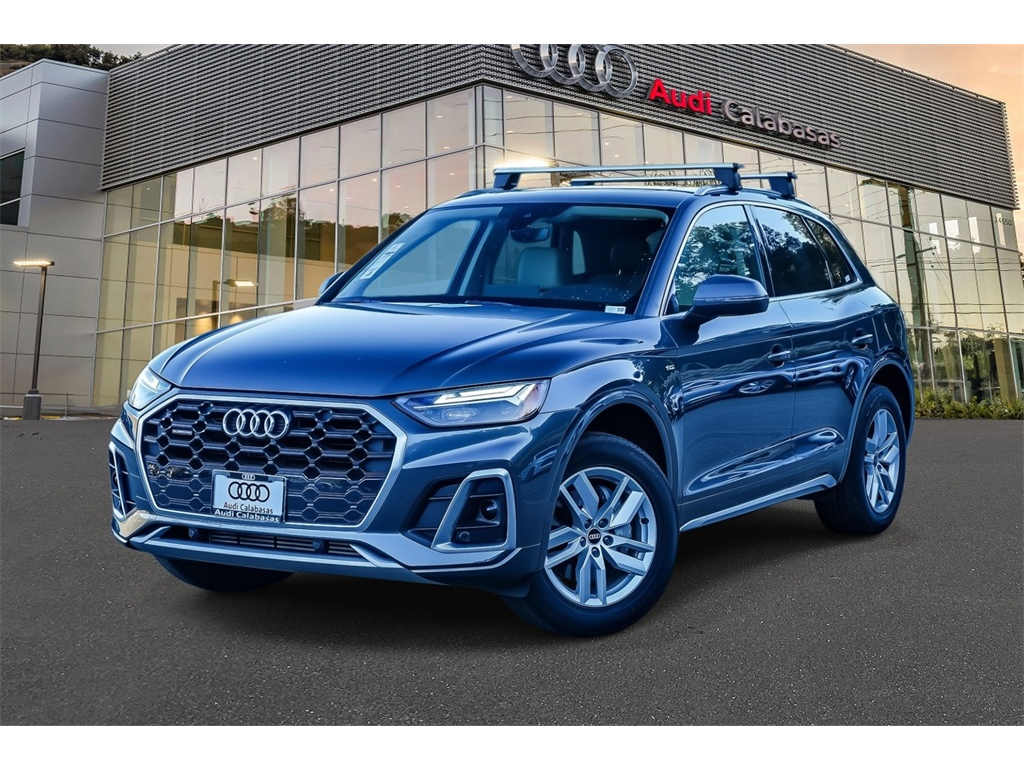 2022 Audi Q5 Premium's photo