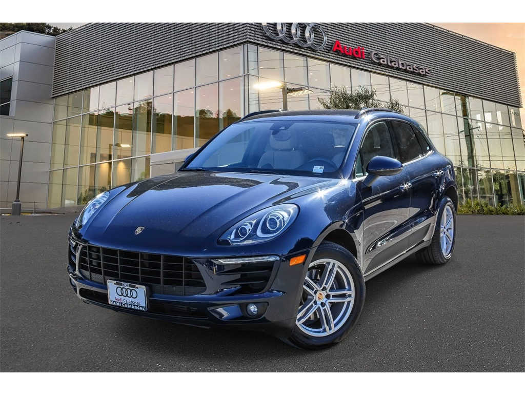 2018 Porsche Macan Base's photo