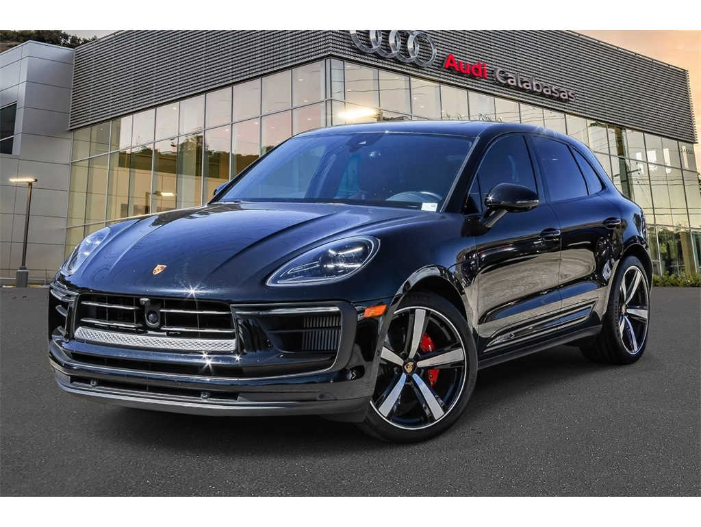 2022 Porsche Macan S