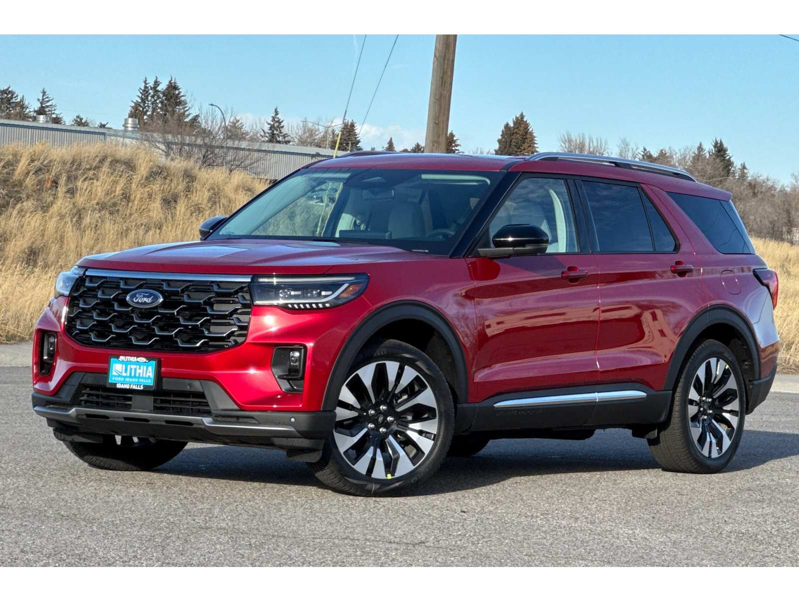 2026 Ford Explorer Platinum's photo