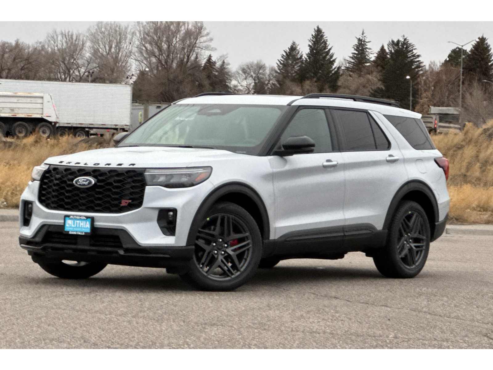 2026 Ford Explorer ST's photo