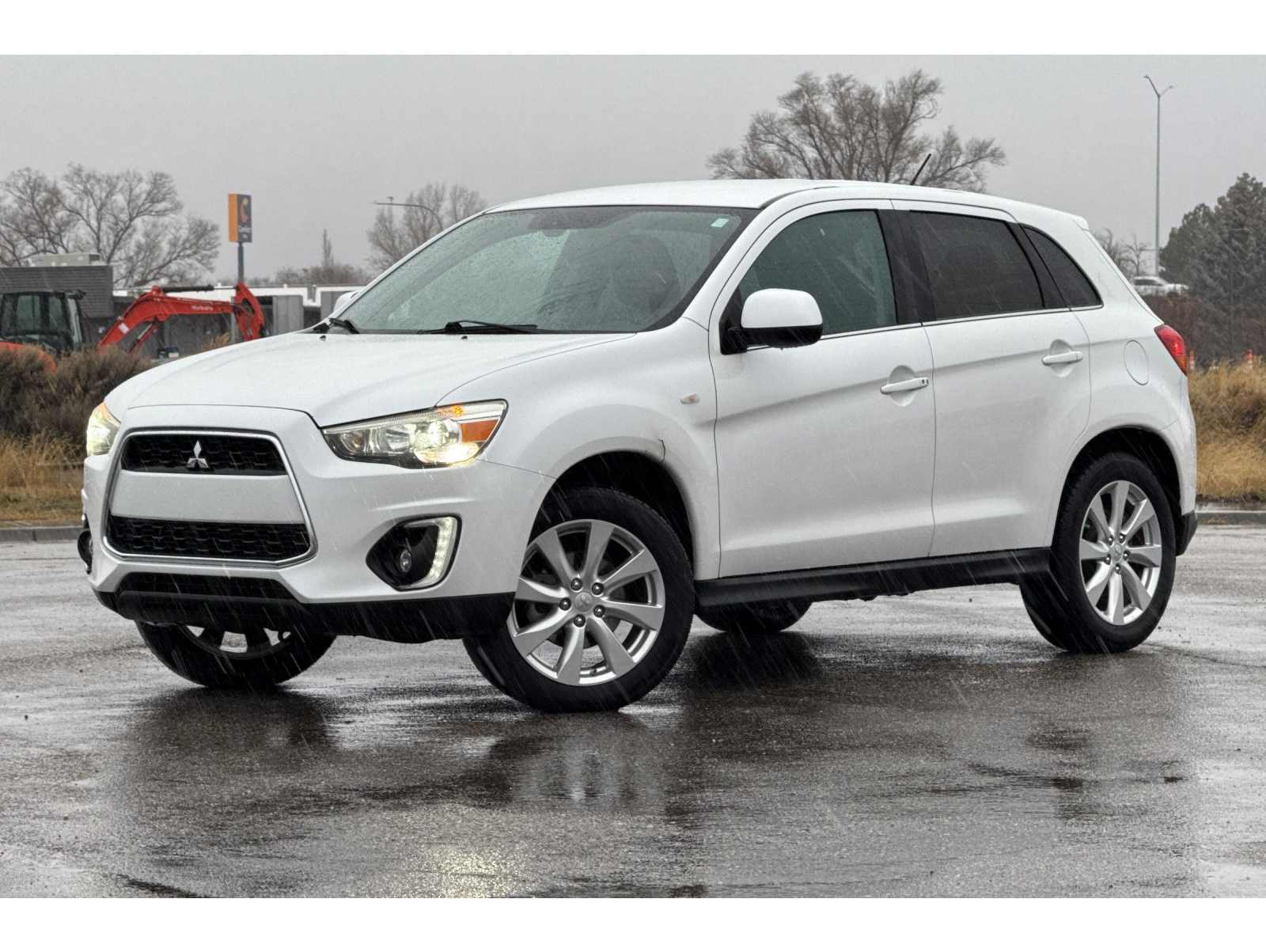 2015 Mitsubishi Outlander Sport SE's photo