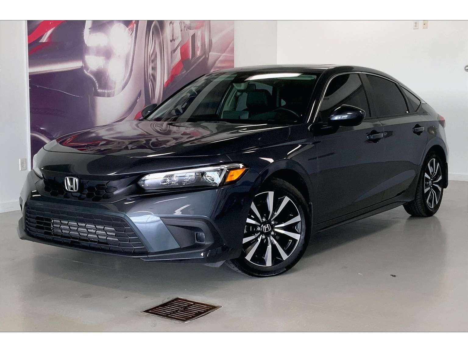 2024 Honda Civic Hatchback EX-L's photo