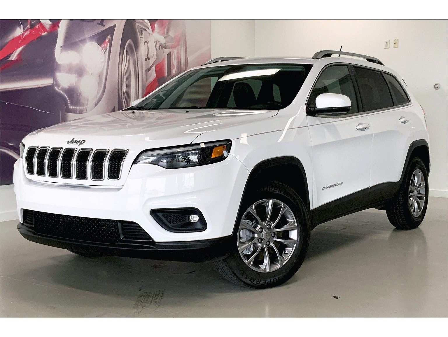 2019 Jeep Cherokee Latitude Plus's photo