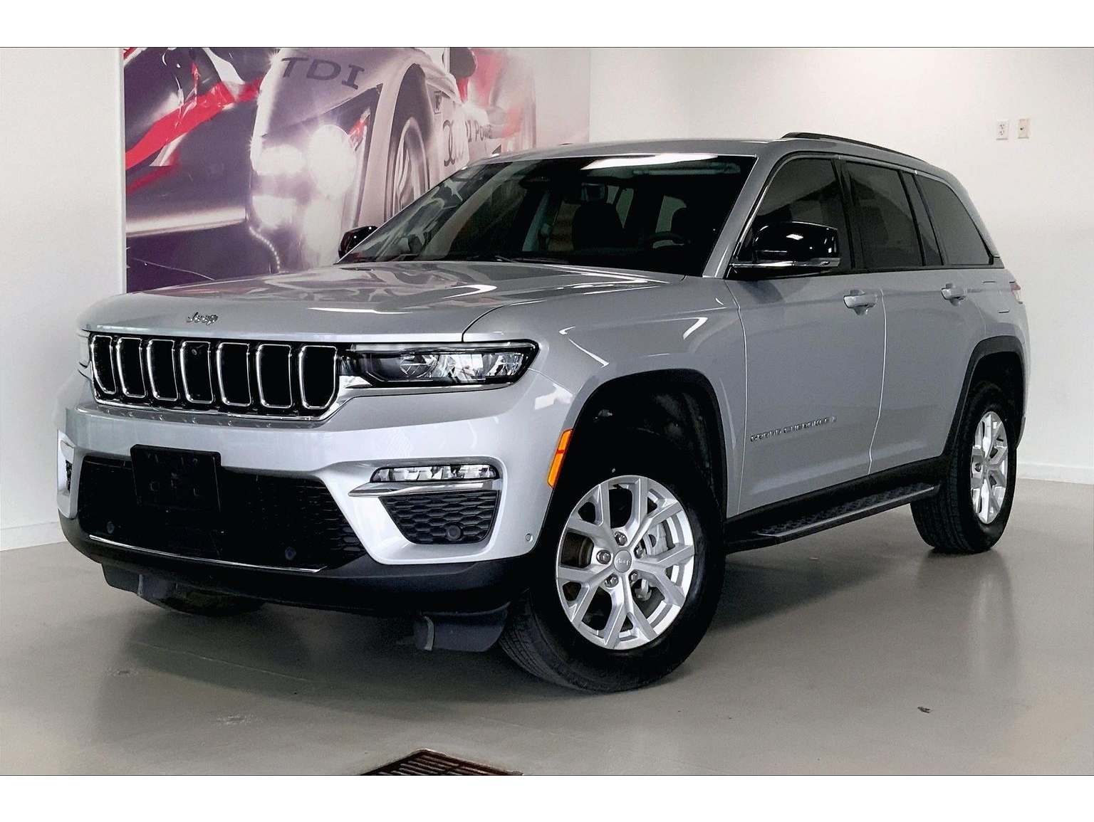 2023 Jeep Grand Cherokee Limited's photo