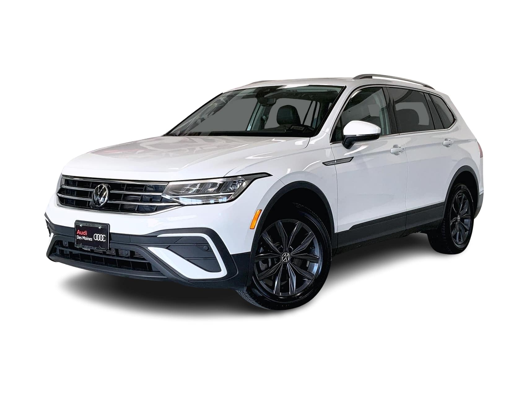 2022 Volkswagen Tiguan SE -
                  Johnston, IA