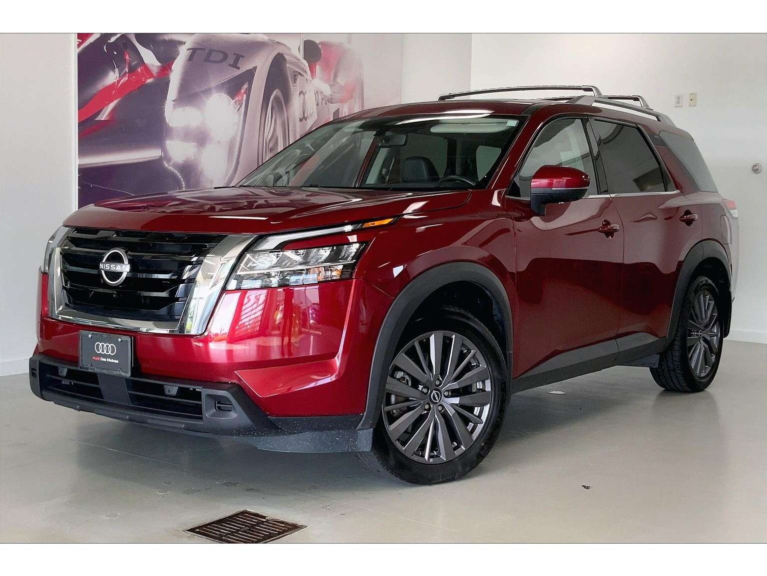 2023 Nissan Pathfinder SL's photo