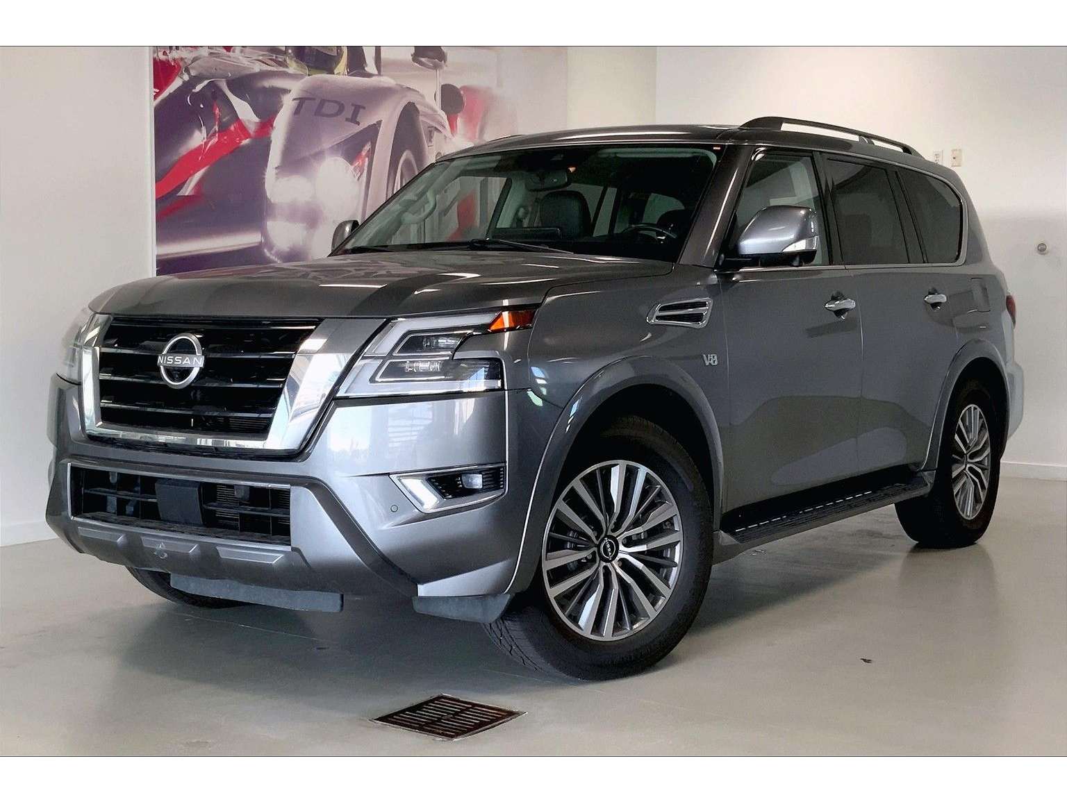 2022 Nissan Armada SL's photo