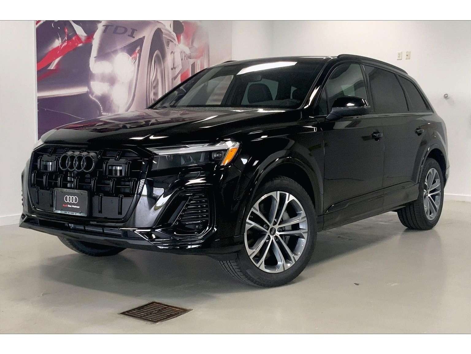 2026 Audi Q7 Premium's photo