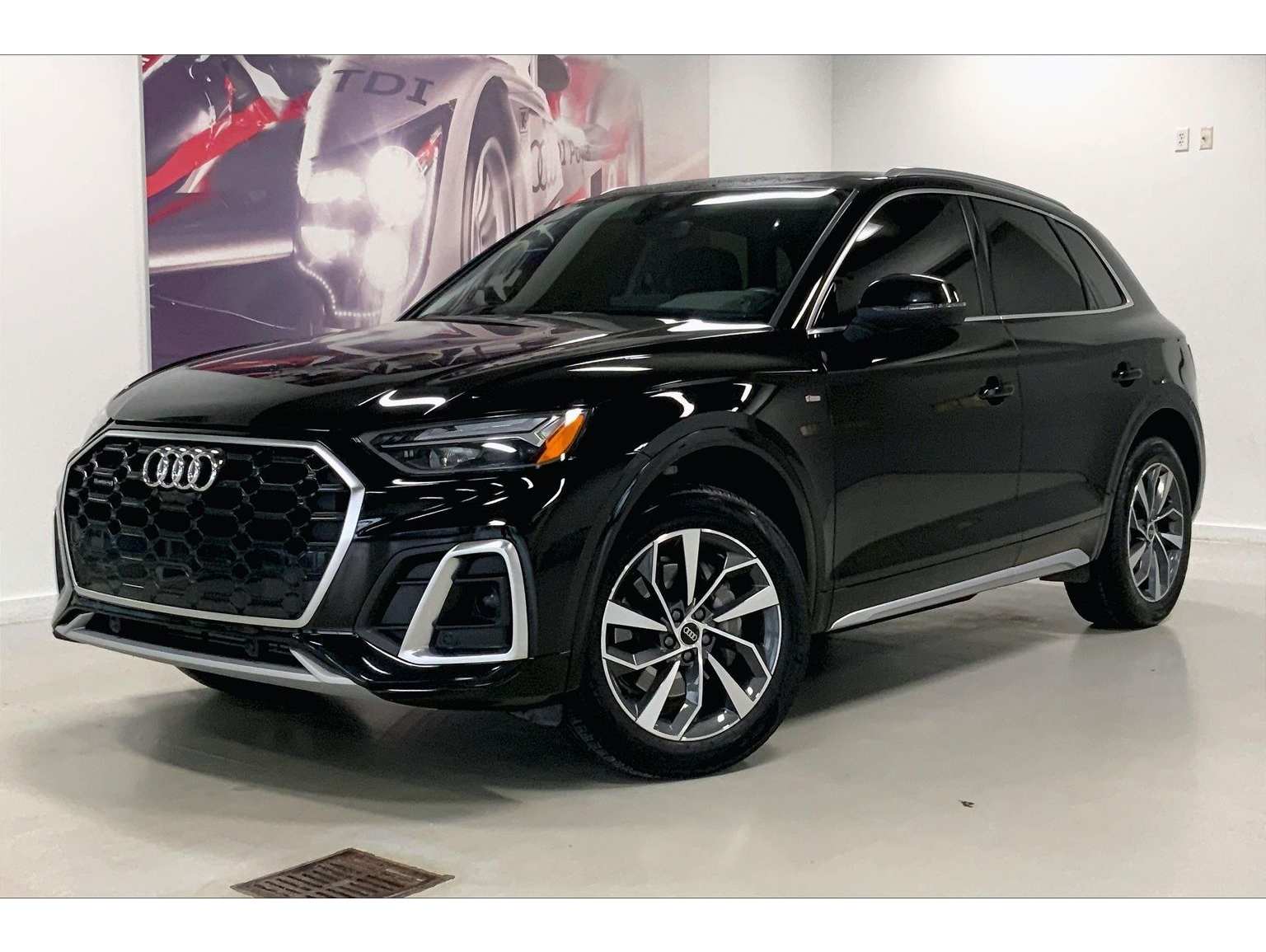 2023 Audi Q5 Premium Plus's photo