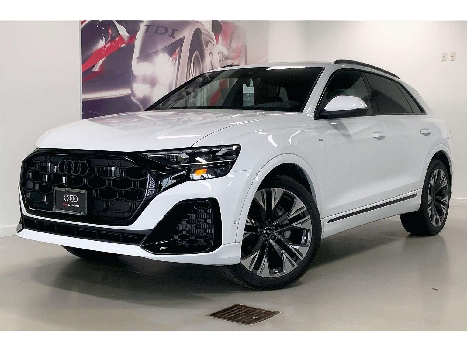 2026 Audi Q8 Premium Plus's photo