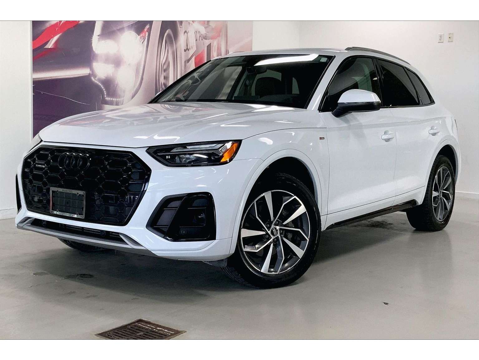 2023 Audi Q5 Premium's photo