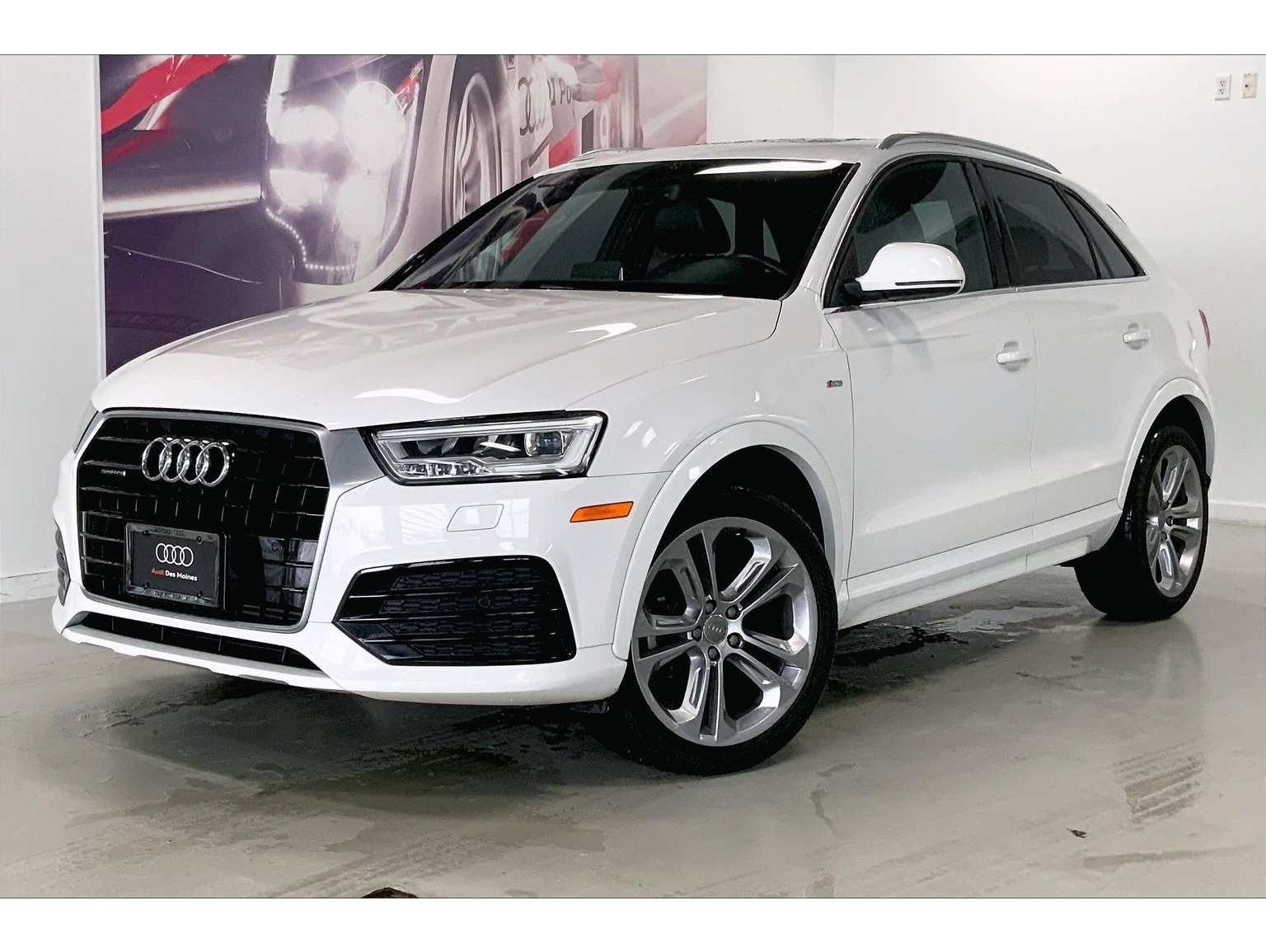 2018 Audi Q3 Premium Plus's photo