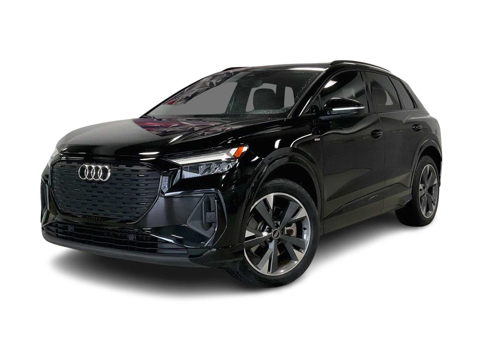 Thumbnail: 2023 Audi Q4 e-tron - 1