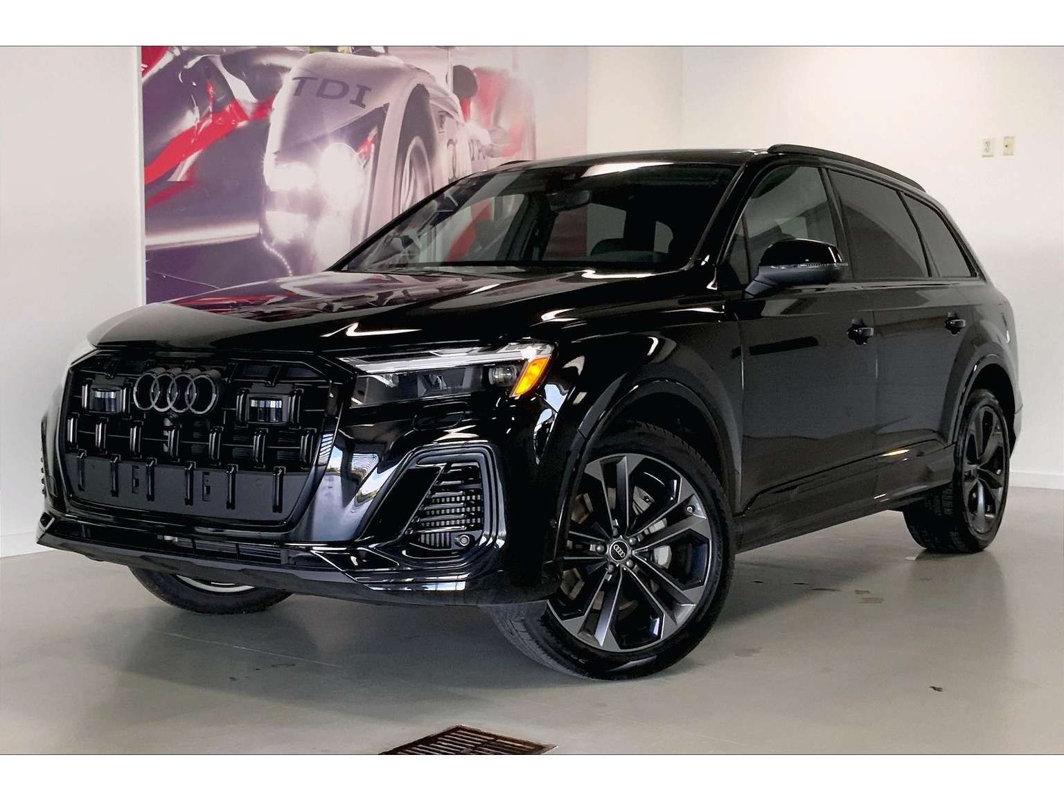 2025 Audi Q7 Premium Plus's photo