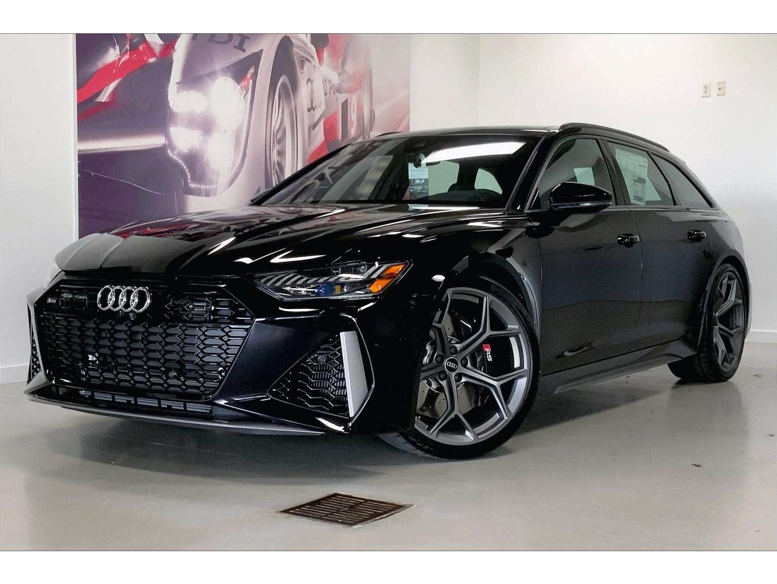 2026 Audi RS 6 Avant Base's photo