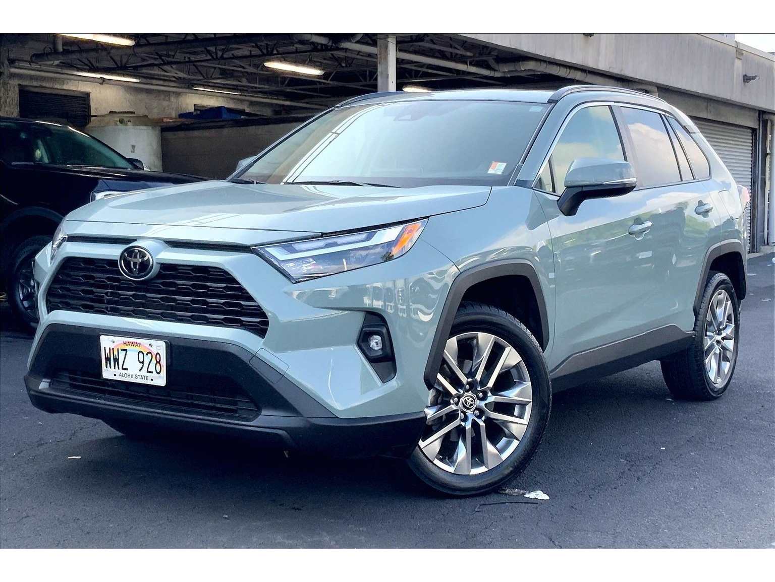 2023 Toyota RAV4 XLE Premium