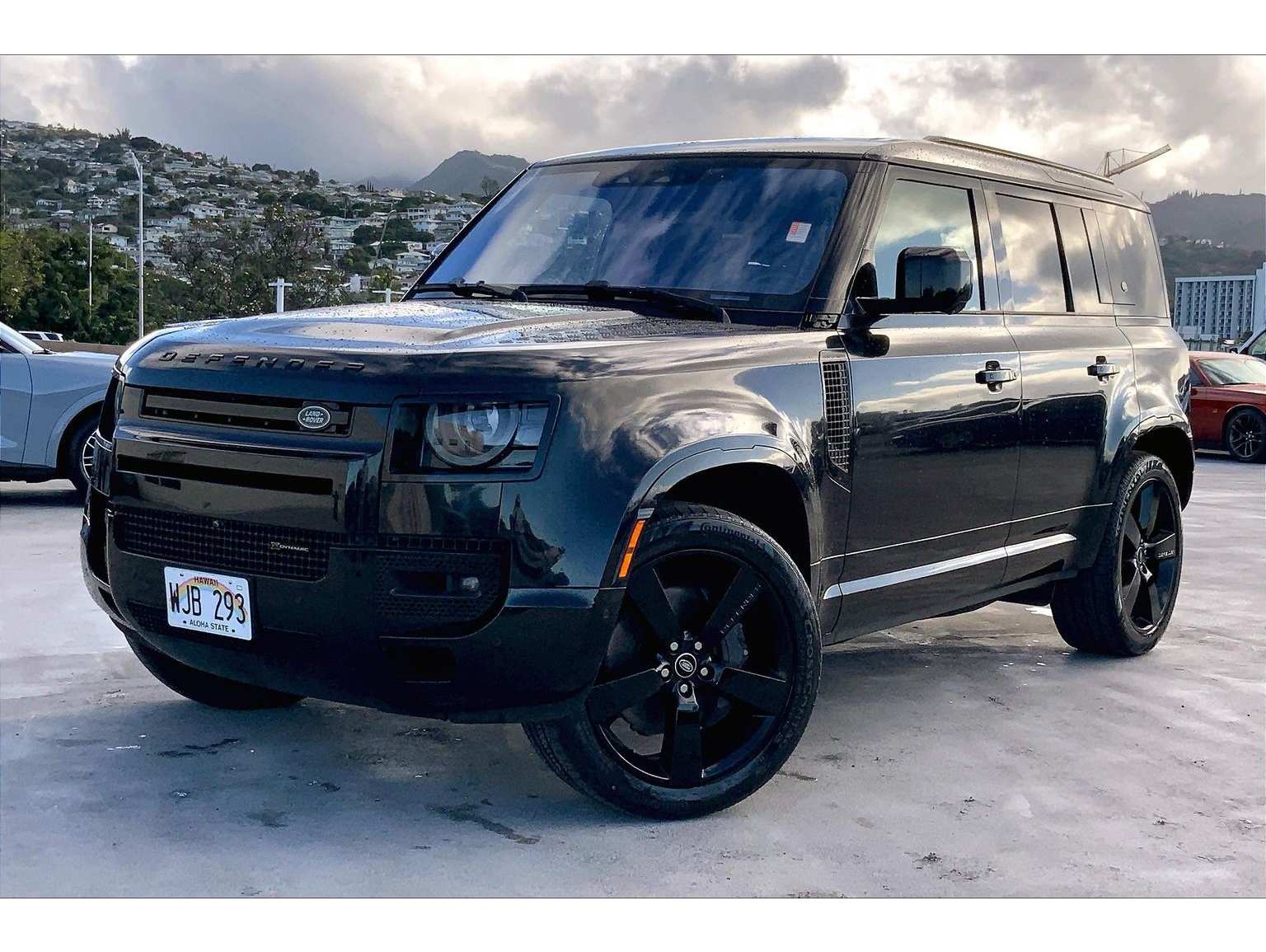 2022 Land Rover Defender X-Dynamic SE's photo