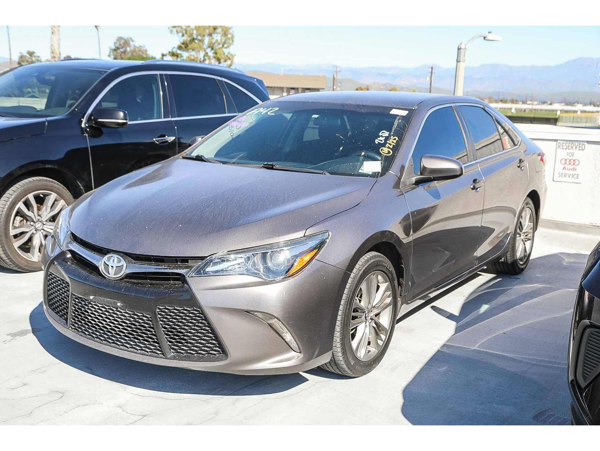 2017 Toyota Camry SE