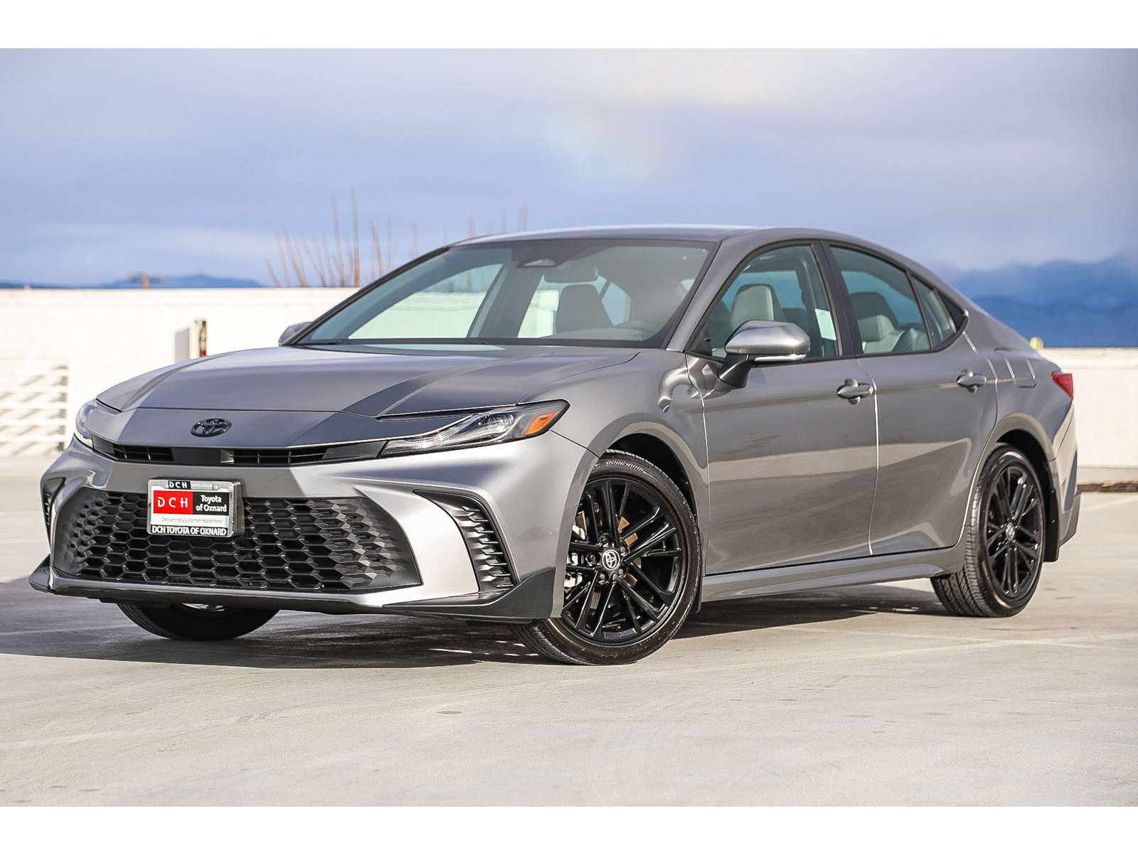 2026 Toyota Camry SE's photo