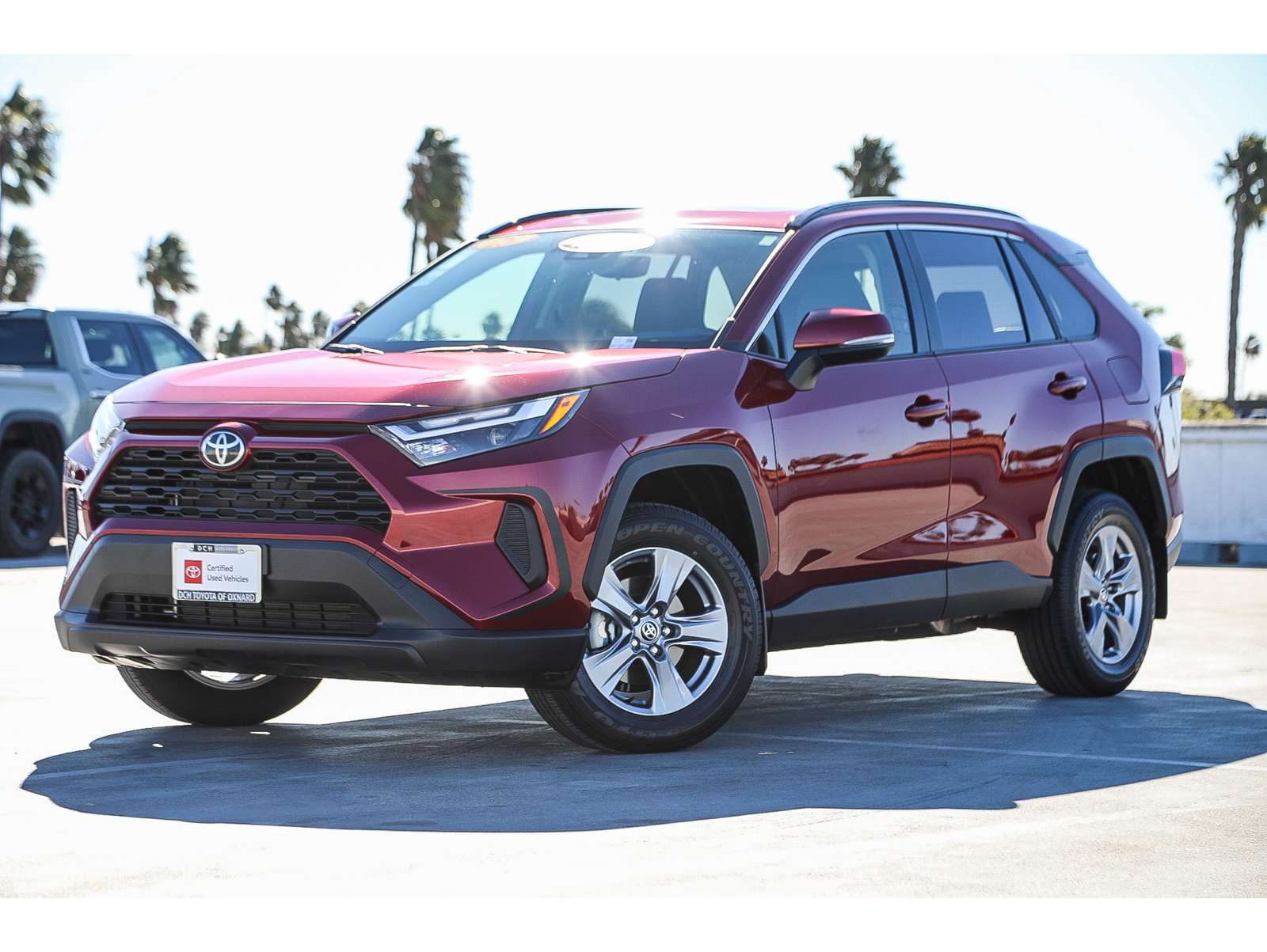 2025 Toyota RAV4 XLE's photo