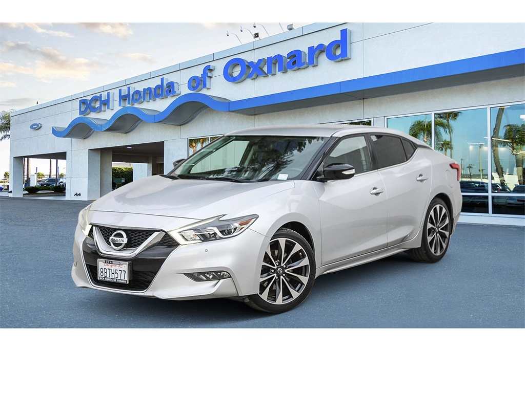 2016 Nissan Maxima SR's photo