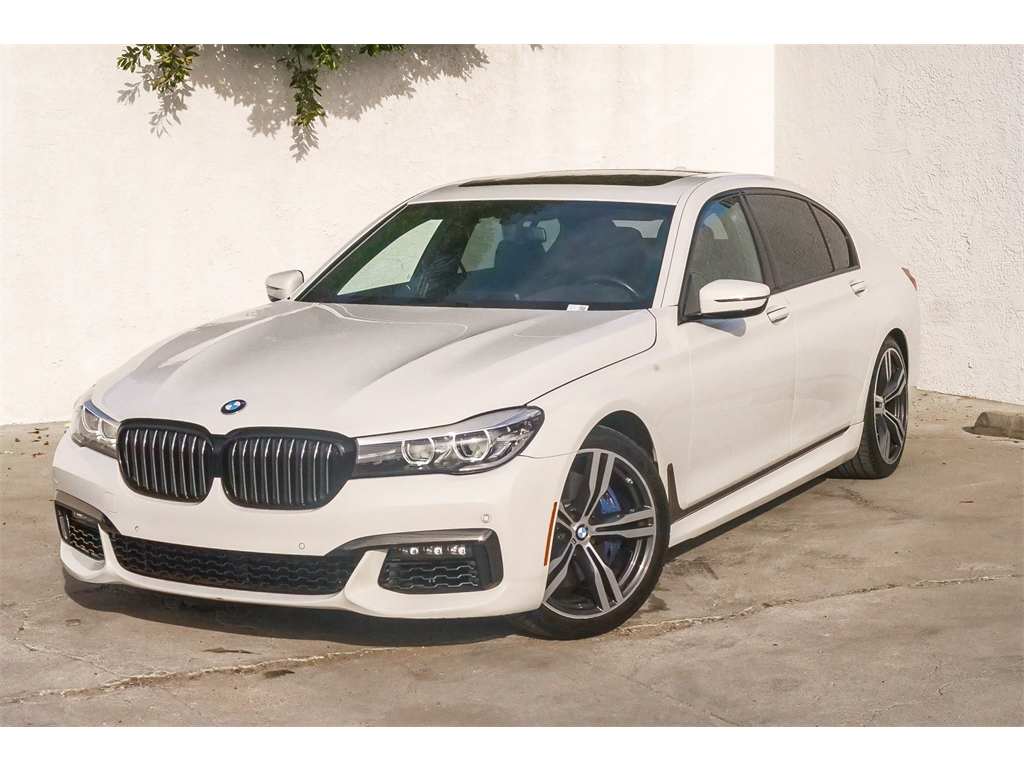 2018 BMW 7 Series 740i