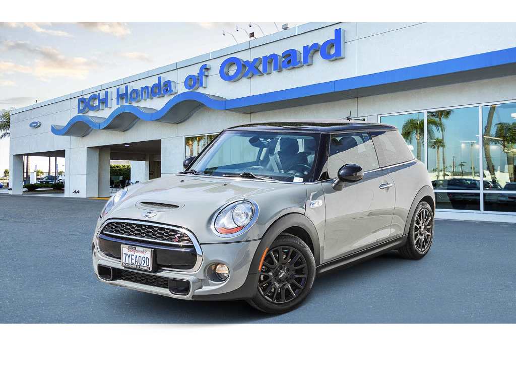 2017 MINI Cooper