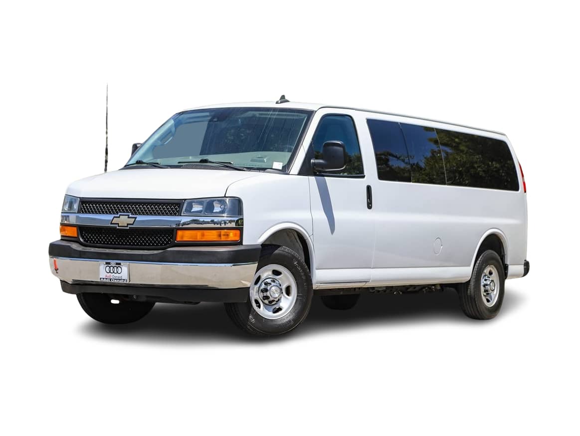 2022 Chevrolet Express 3500 Hero Image
