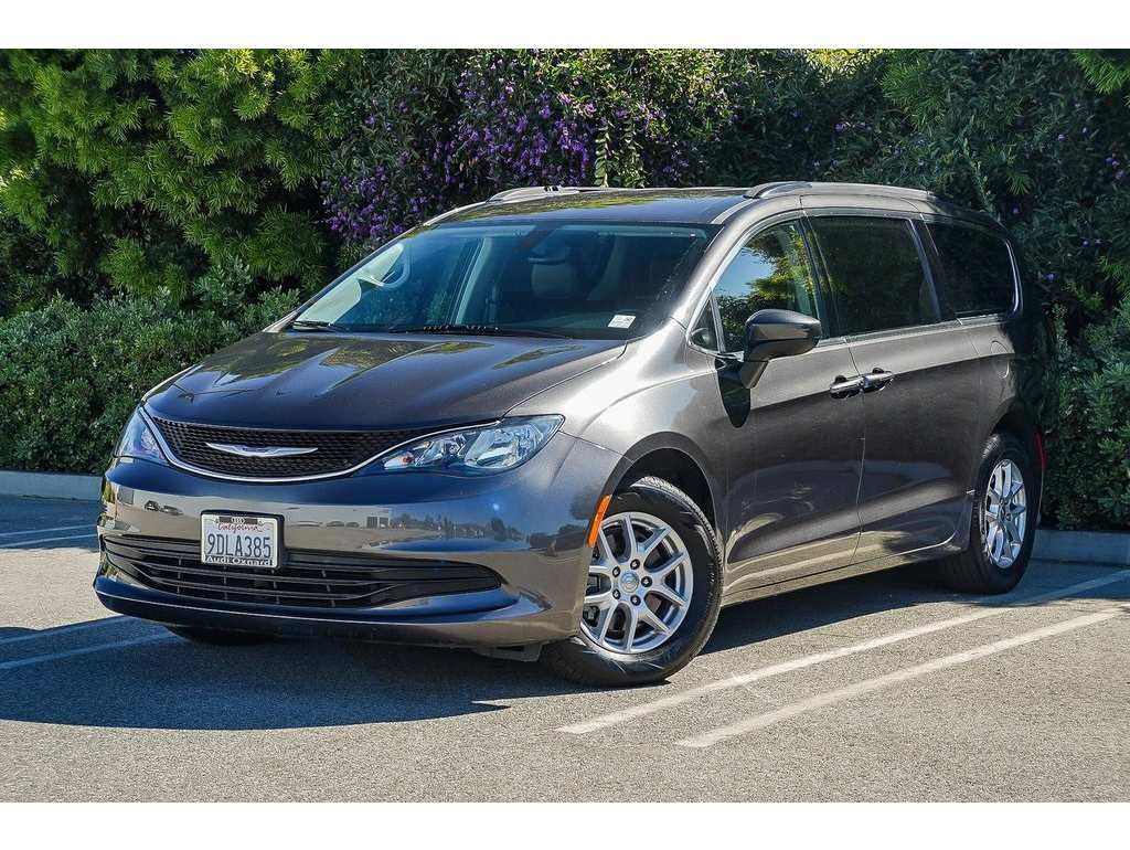 2020 Chrysler Voyager LXI