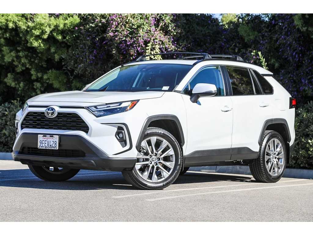 2023 Toyota RAV4 XLE Premium