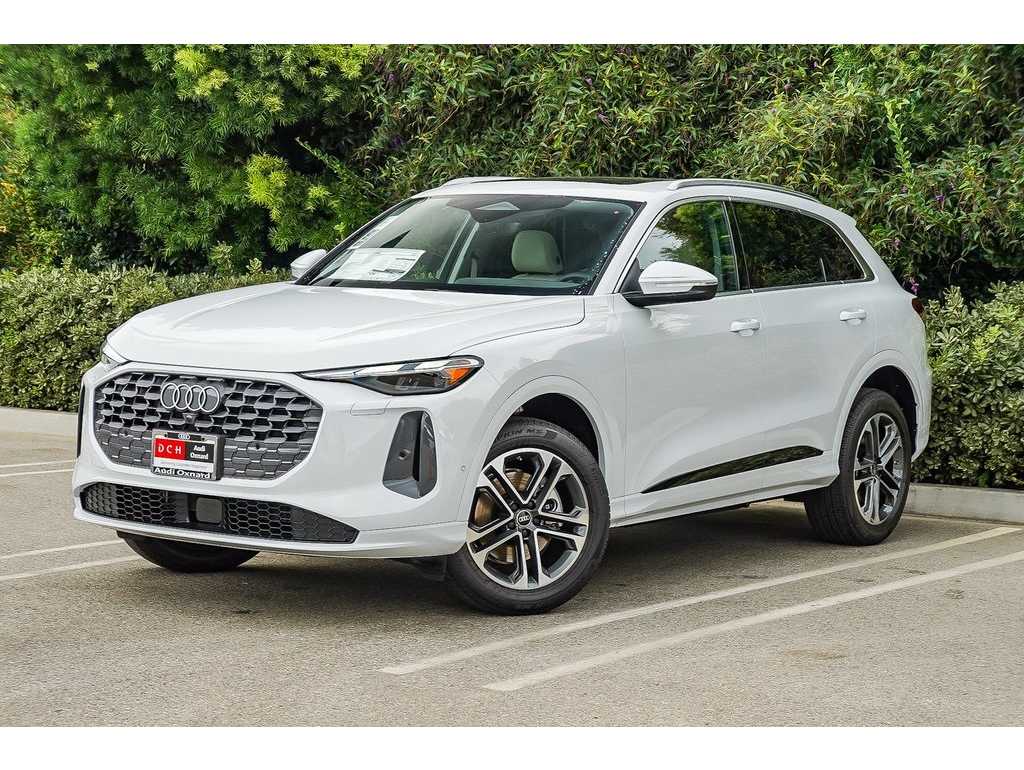 2025 Audi New Q5 Premium's photo