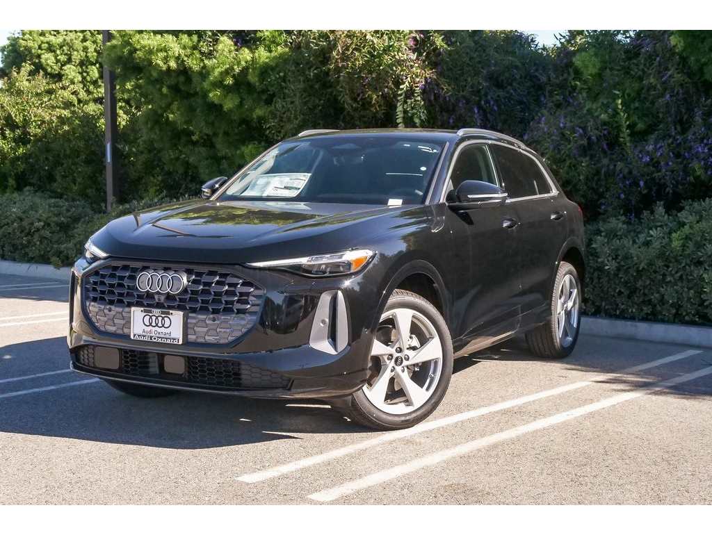 2025 Audi Q5 S Line Premium Plus's photo