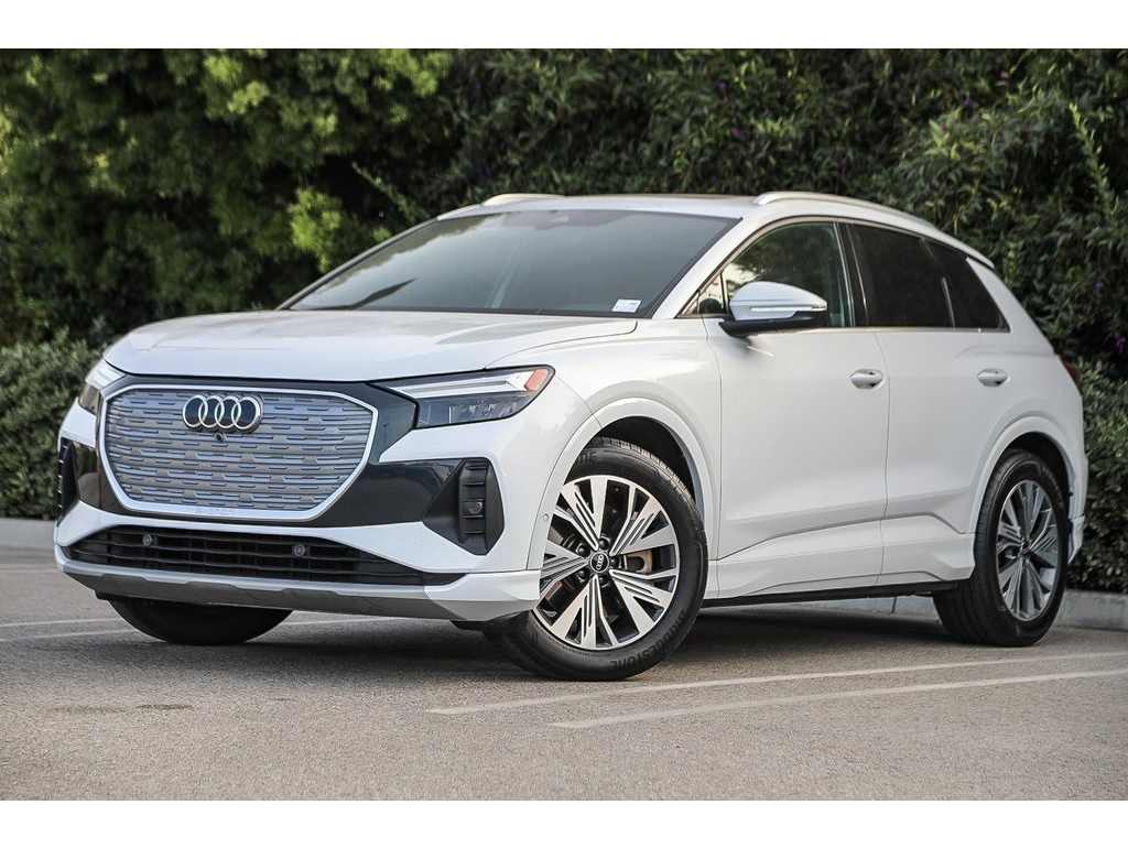 2023 Audi Q4 e-tron Premium Plus's photo