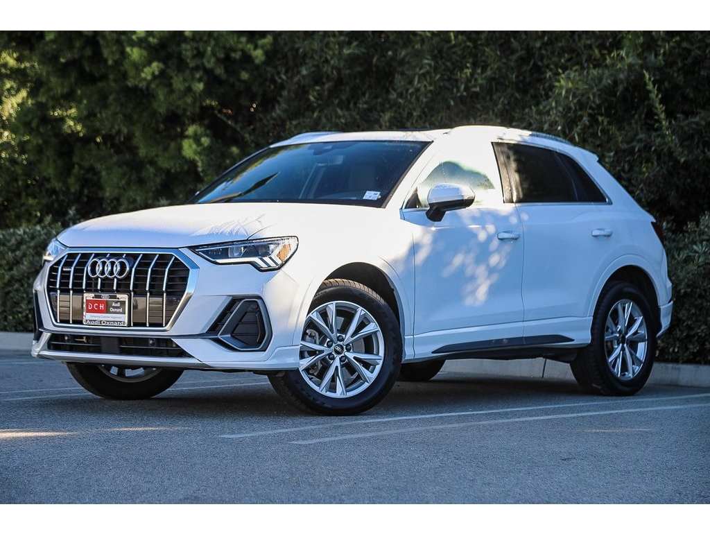 2024 Audi Q3 S Line Premium's photo