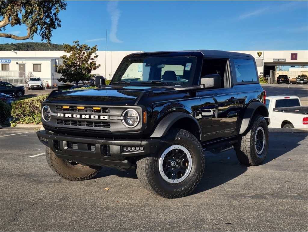 2023 Ford Bronco Black Diamond's photo