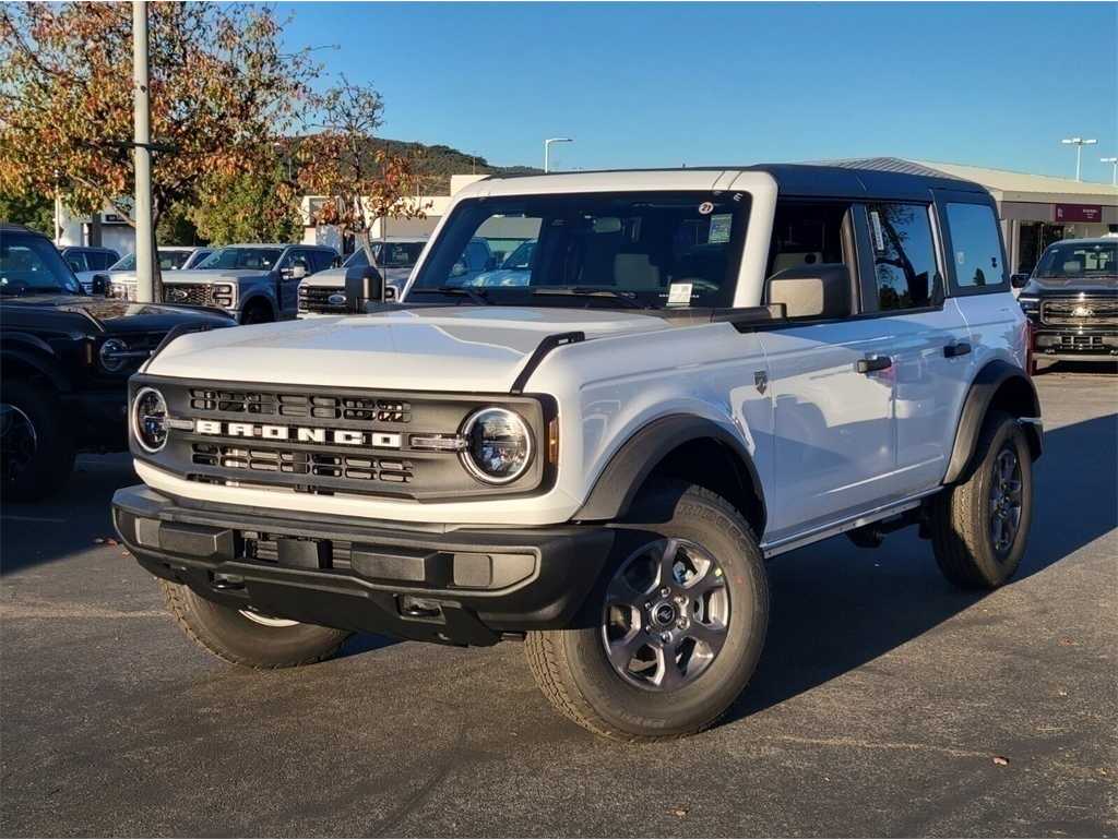 2025 Ford Bronco 4-Door Big Bend's photo