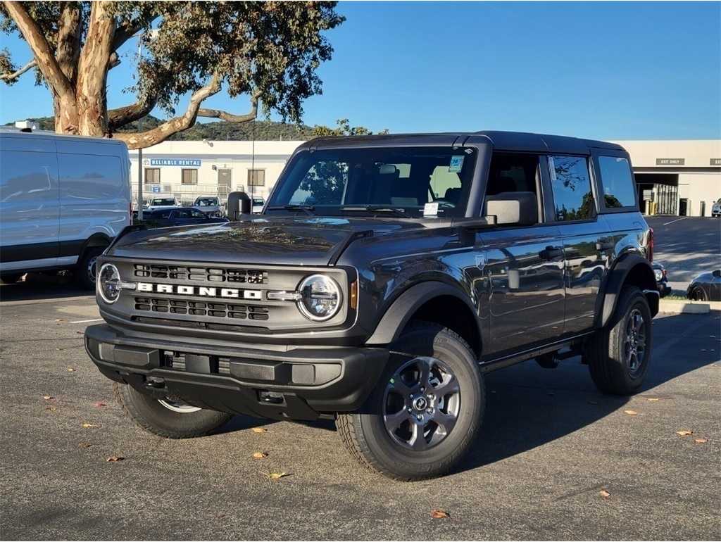2025 Ford Bronco 4-Door Big Bend's photo