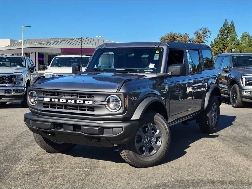 2025 Ford Bronco 4-Door Big Bend's photo