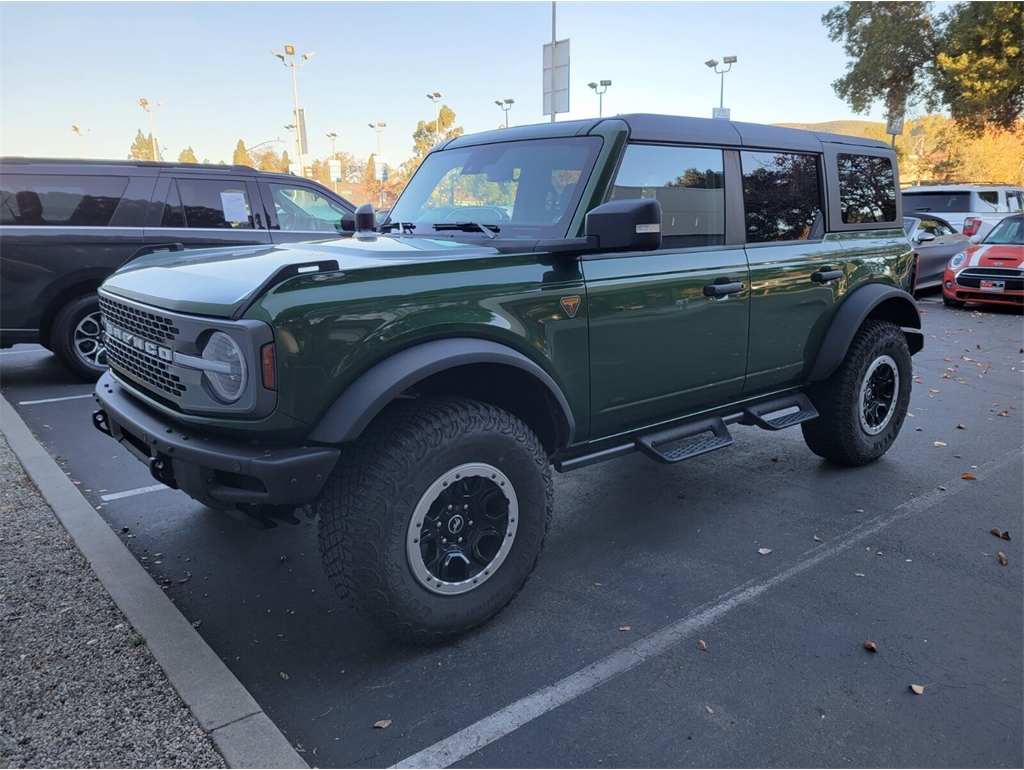 2023 Ford Bronco 4-Door Badlands's photo