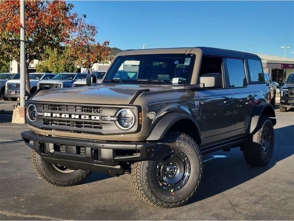 2025 Ford Bronco 4-Door Big Bend's photo
