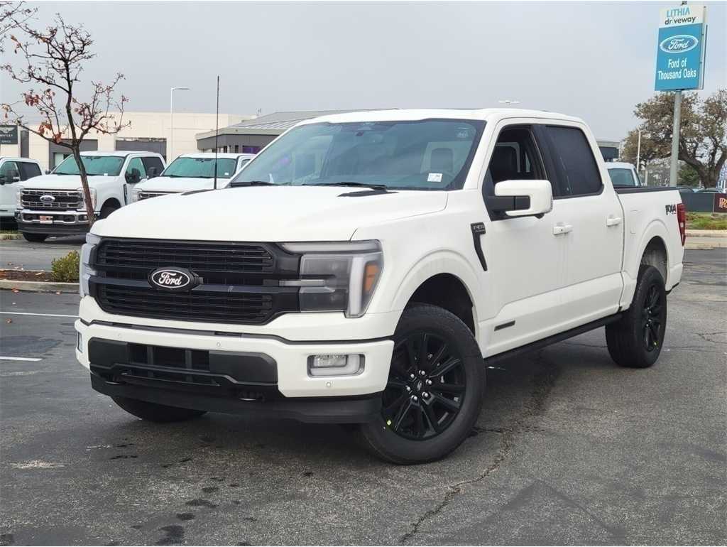 2025 Ford F-150 Platinum's photo