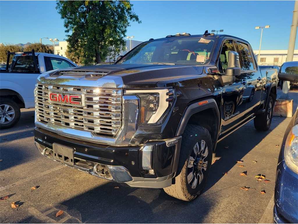 2024 GMC Sierra 2500HD Denali's photo