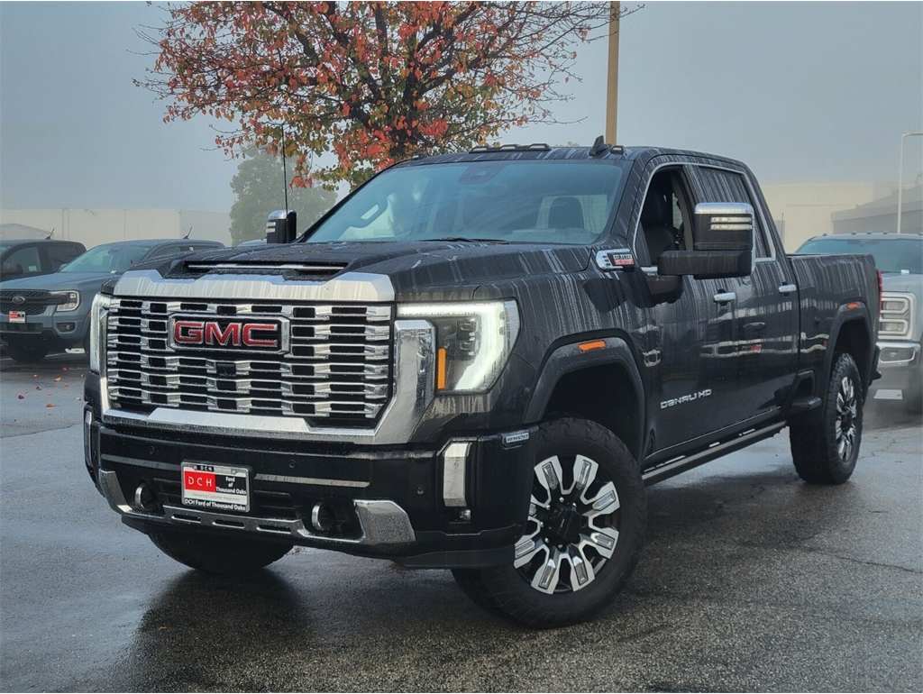2024 GMC Sierra 2500HD Denali's photo