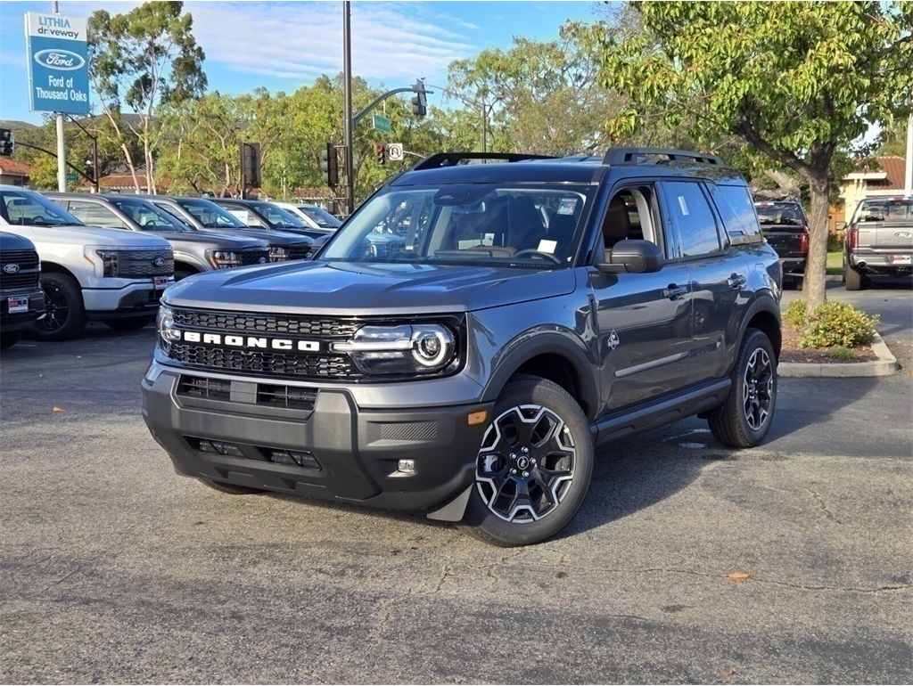2025 Ford Bronco Sport Outer Banks's photo