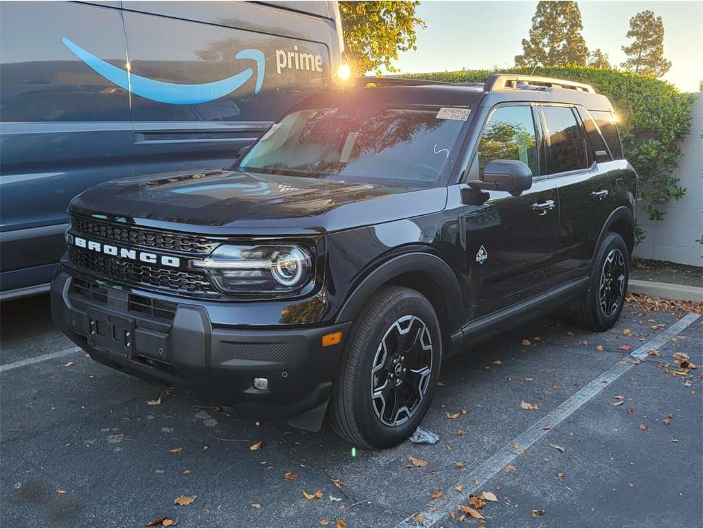 2025 Ford Bronco Sport Outer Banks's photo
