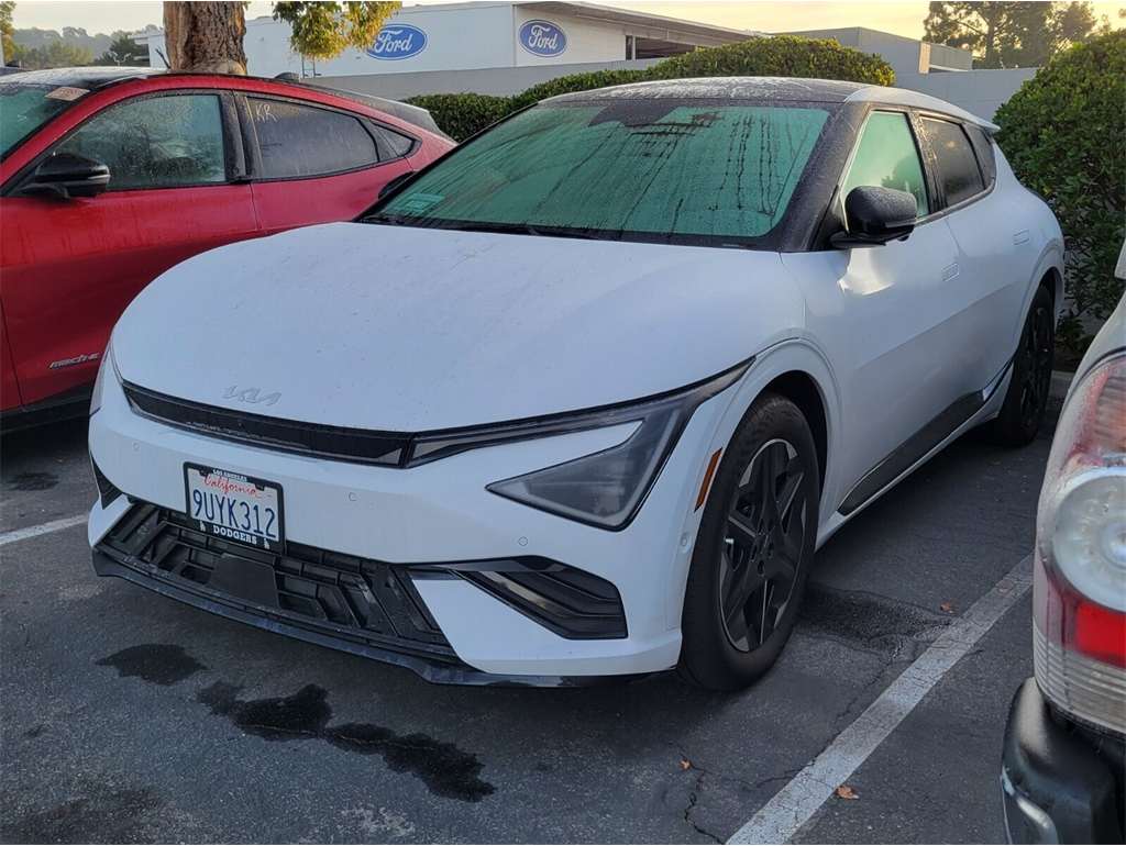 2025 Kia EV6 GT-Line's photo