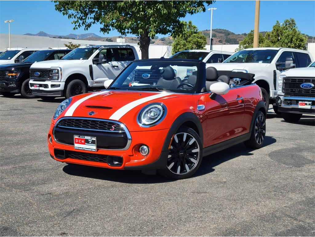 2021 MINI Convertible S's photo