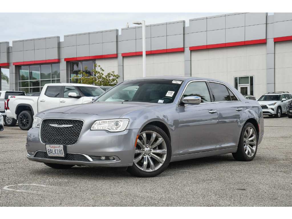 2018 Chrysler 300